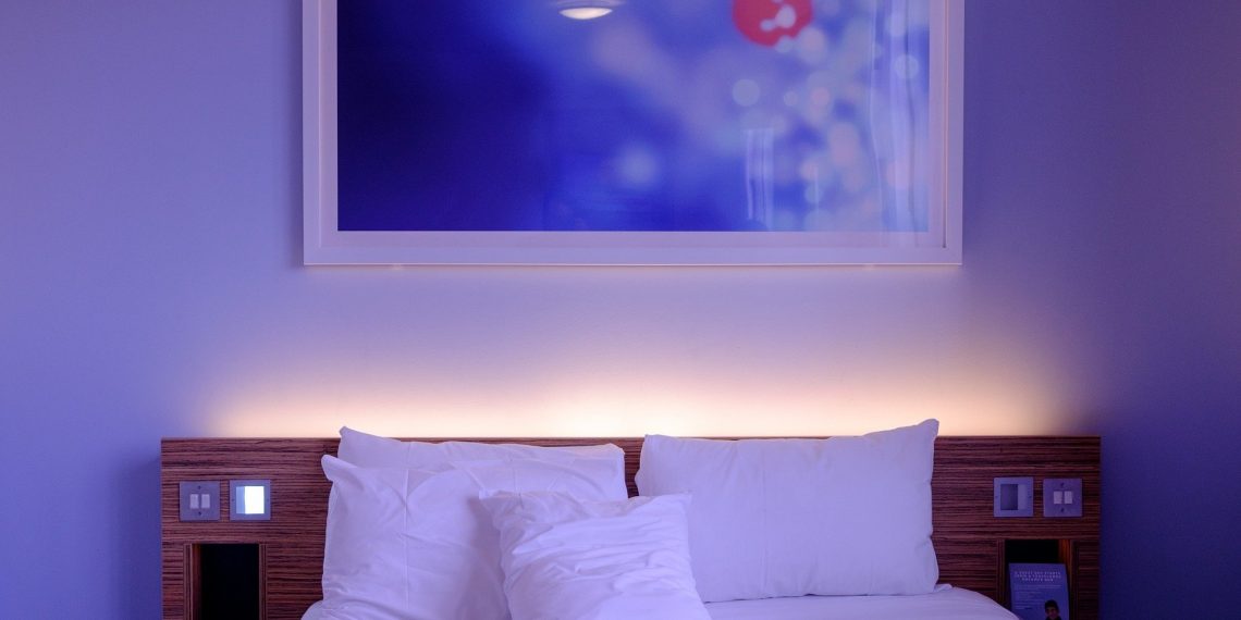 Cool Things for Your Bedroom Room: 21 Attractive & Elegant Items