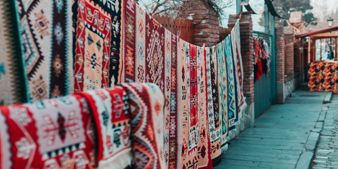 Ways to Clean and Maintain Carpets