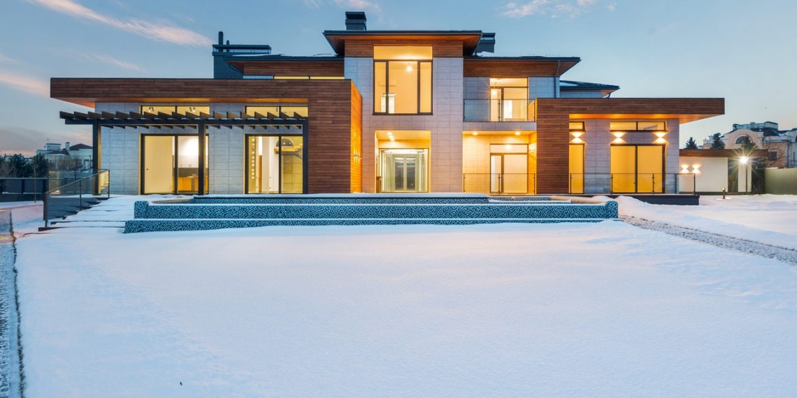 Dubai Hills Estate or Arabian Ranches: Where to Choose a Villa?