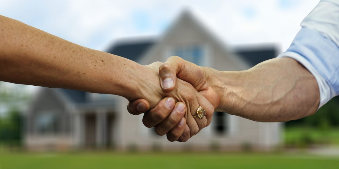 How to Negotiate Real Estate Agent Fees